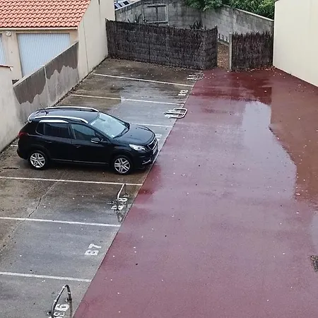 - Confort Moderne & Stationnement A La Chaume لي سابلِ دولونْ