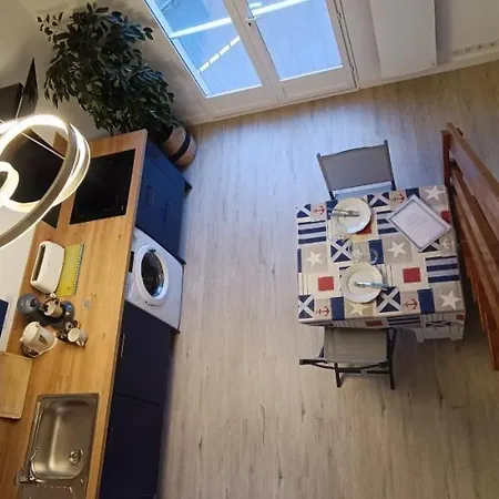 - Confort Moderne & Stationnement A La Chaume لي سابلِ دولونْ