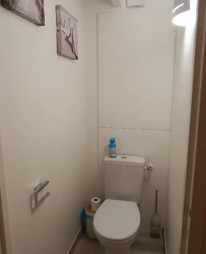 - Confort Moderne & Stationnement A La Chaume 아파트