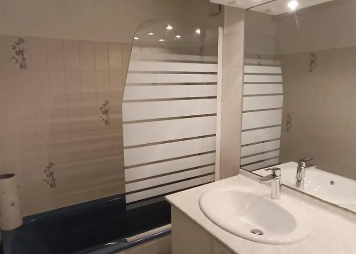 - Confort Moderne & Stationnement A La Chaume *