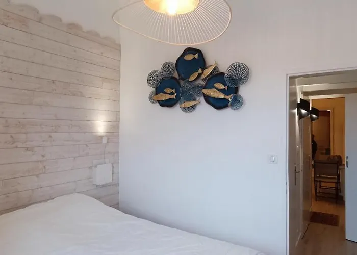 - Confort Moderne & Stationnement A La Chaume