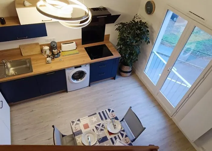 - Agreable Appartement-place De Parking Privee *